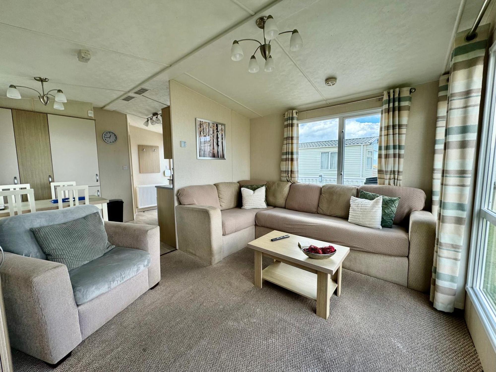 ניוקאסל New Sea View Platinum Caravan With Huge Decking מראה חיצוני תמונה